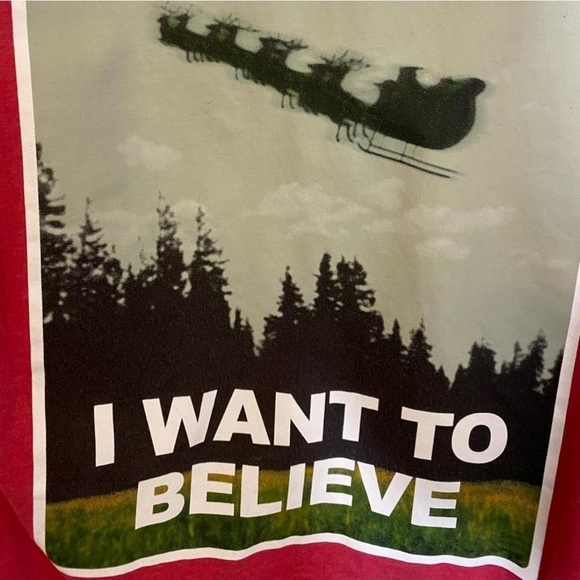 "I Want to Believe" Reindeer Christmas T-Shirt, Men' Small - Picture 2 of 3